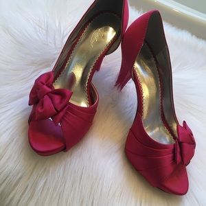 Michaelangelo Fuchsia Satin Heels